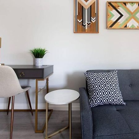 Beautiful & Cozy 1 Bedroom 1 Bath In The Westshore Victoria Eksteriør bilde