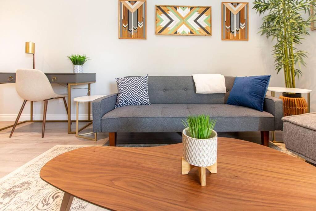 Beautiful & Cozy 1 Bedroom 1 Bath In The Westshore Victoria Eksteriør bilde