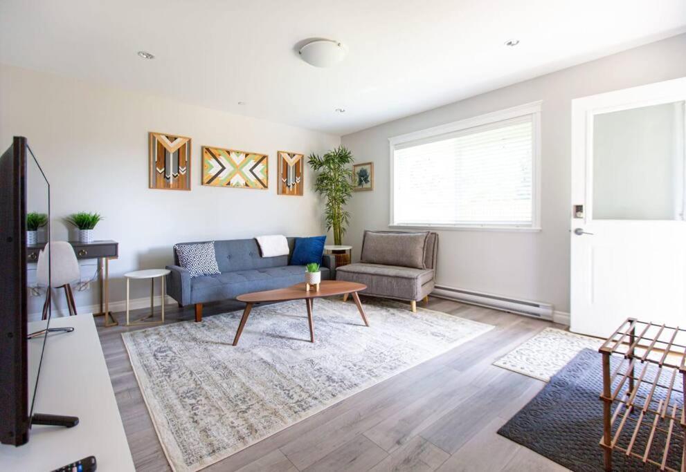 Beautiful & Cozy 1 Bedroom 1 Bath In The Westshore Victoria Eksteriør bilde